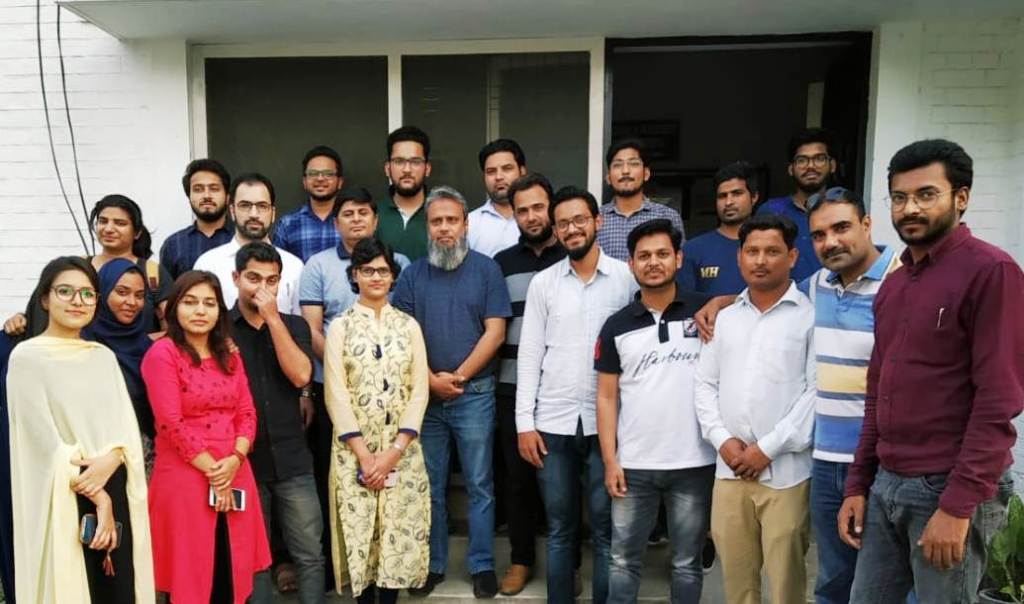 Top MNCs hire Aligarh Muslim University students