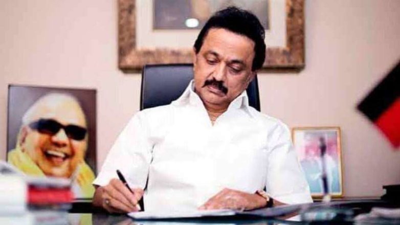 TN CM hands over desktop computers to students studying in schools run by GCC