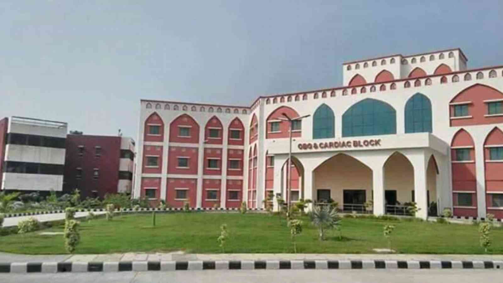 Faculty of Unani Medicine Aligarh Muslim University Aligarh: Ilaj Bit Tadbeer doctors provide specialised services in health camp