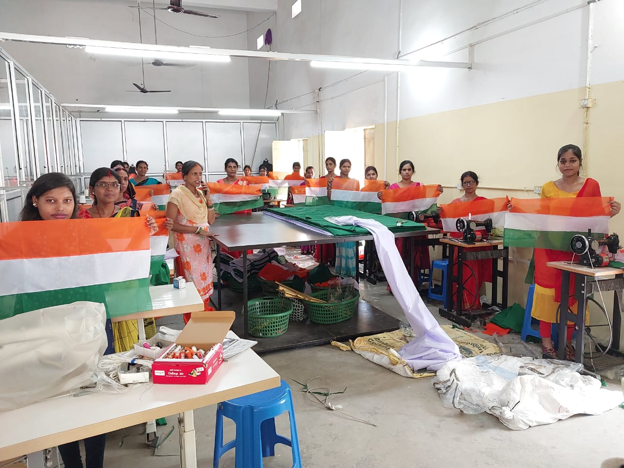 Har Ghar Tiranga in Jharkhand: JSLPS runs against time to produce 10 lakh national flags