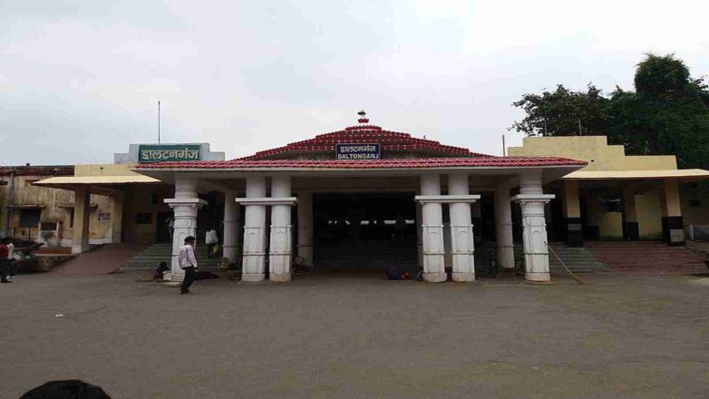 Daltonganj railway station gets pottery exhibition and sale outlet