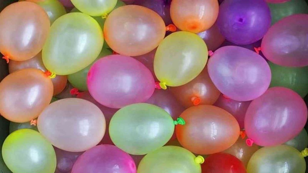 National Water Balloon Day 2022 Date, History, Water Balloon Games