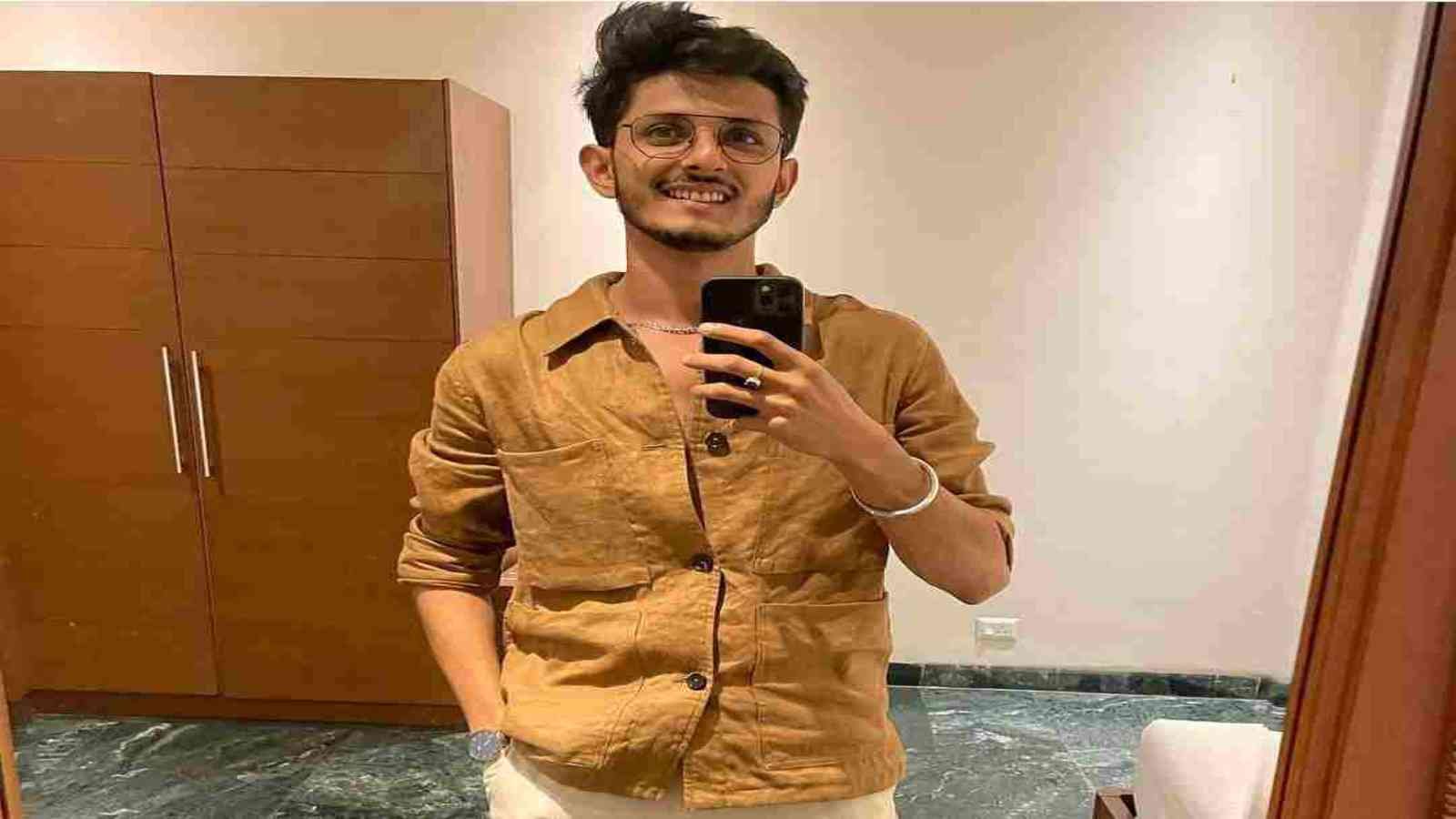 Anubhav Dubey (1) Anubhav Dubey Biography: Wiki, Age, Net Worth, Girlfriend, Family