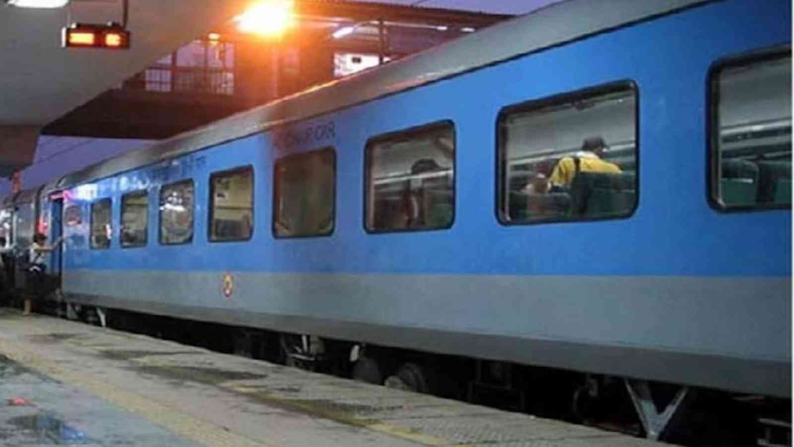 IRCTC tatkal ticket booking (1) IRCTC tatkal ticket booking