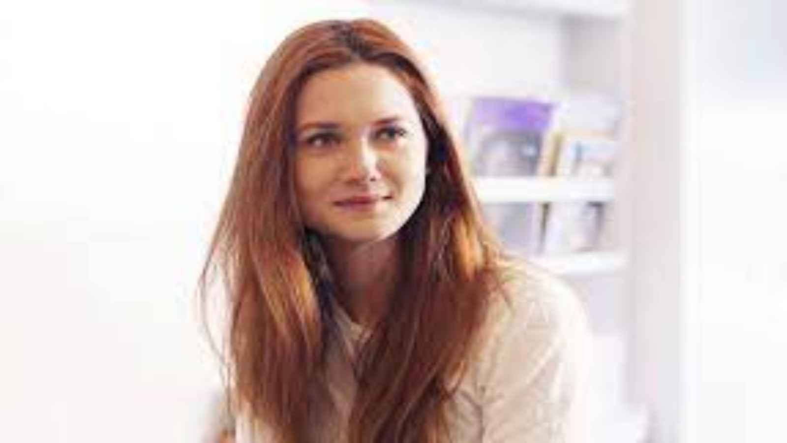 Bonnie Wright Bonnie Wright Biography: Age, Height, Birthday, Family, Net Worth