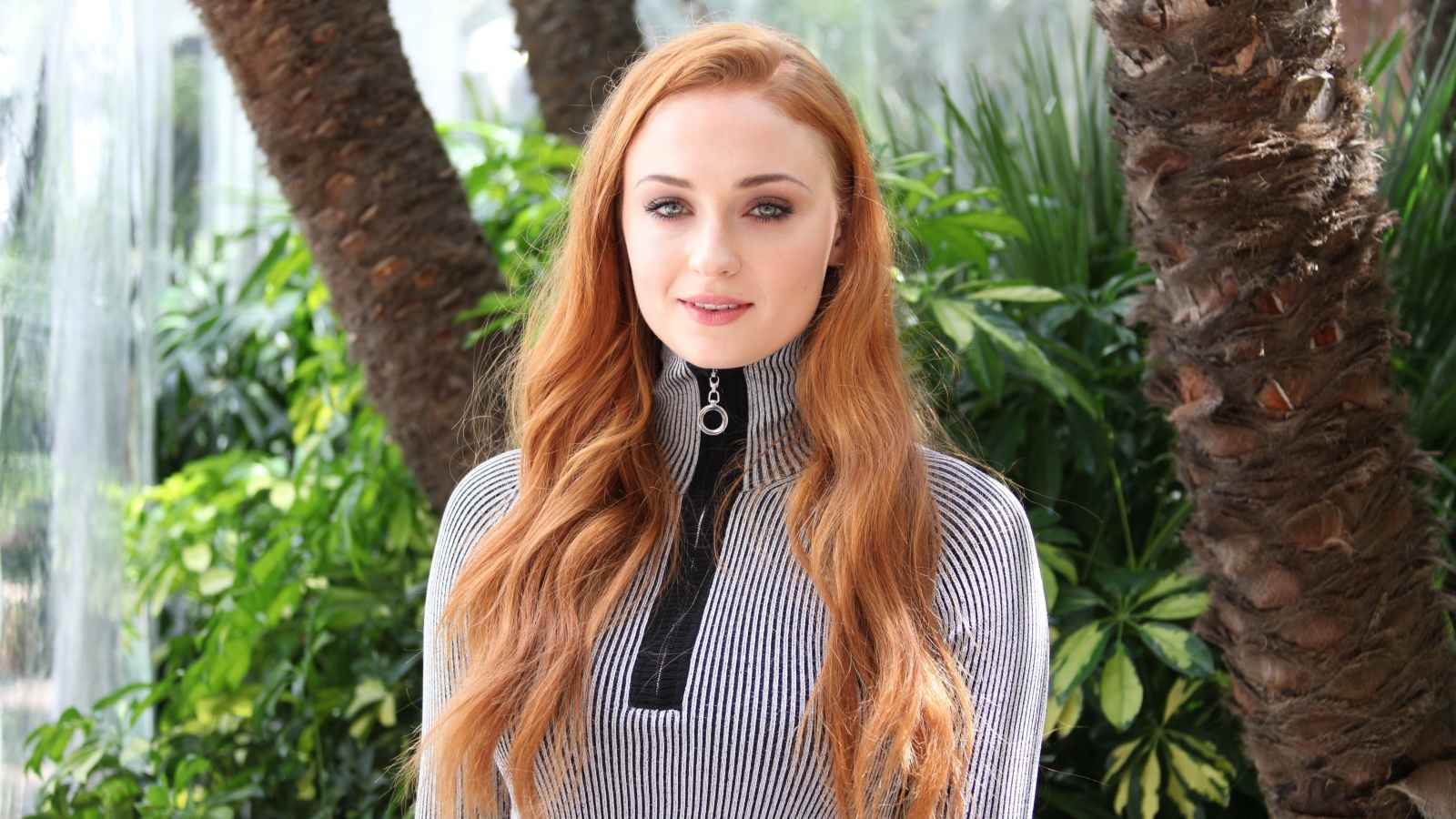 Sophie Turner Biography: Age, Height, Birthday, Family, Net Worth