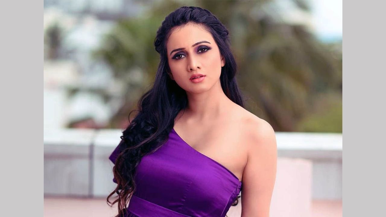 Harshika Poonacha Harshika Poonacha