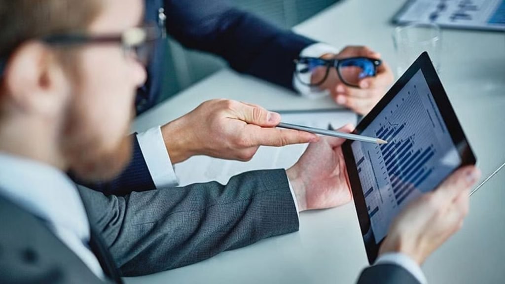 On page SEO Specialist Jobs 2023 Salary Openings Qualifications 