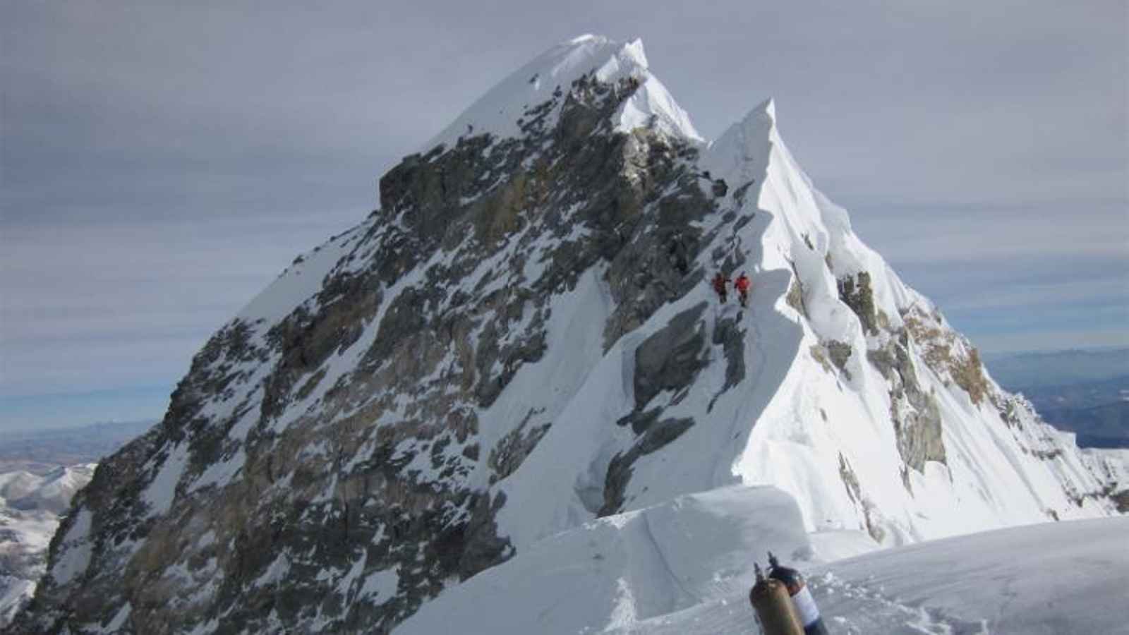 Mount Everest Day Mount Everest Day 2023: Date, History, Facts, Activities