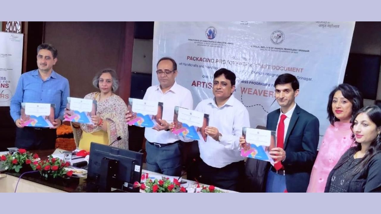 Handloom Directorate and NIFT Lead the Way Handloom Directorate and NIFT Lead the Way