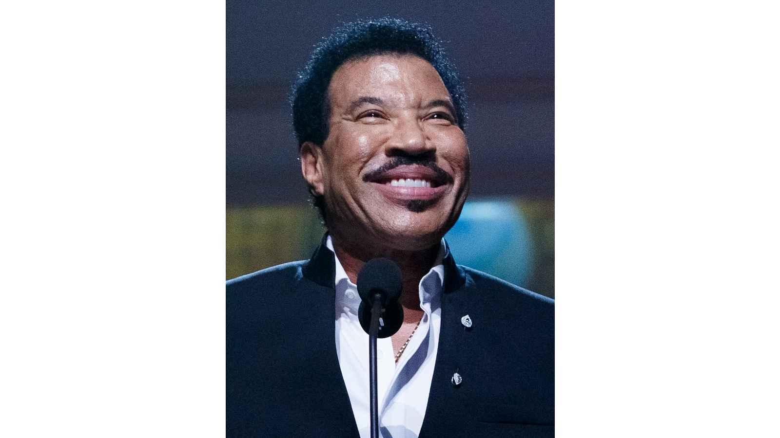 Lionel Richie Biography: Age, Height, Birthday, Family, Net Worth