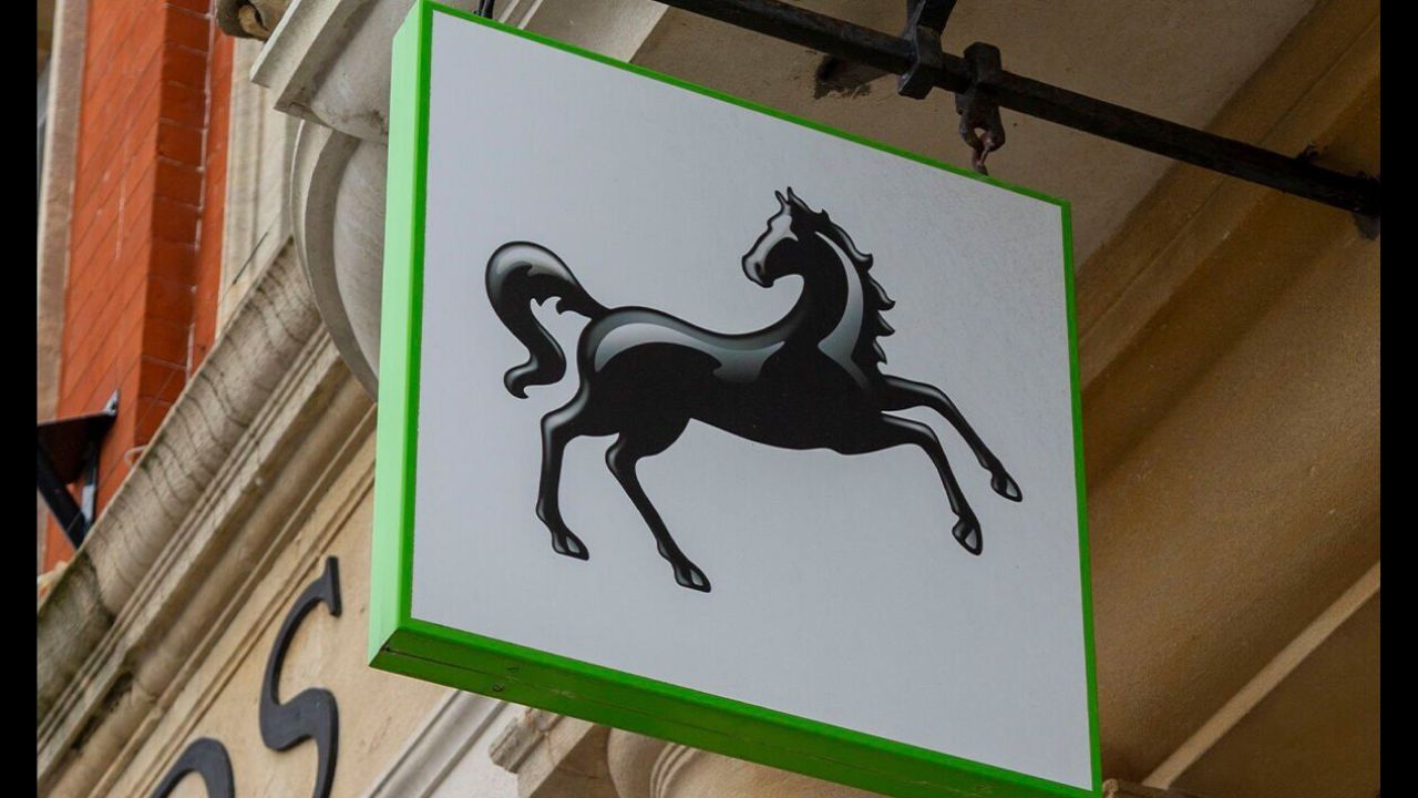 Lloyds Bank and Barclays Shutting Down 63 More branches