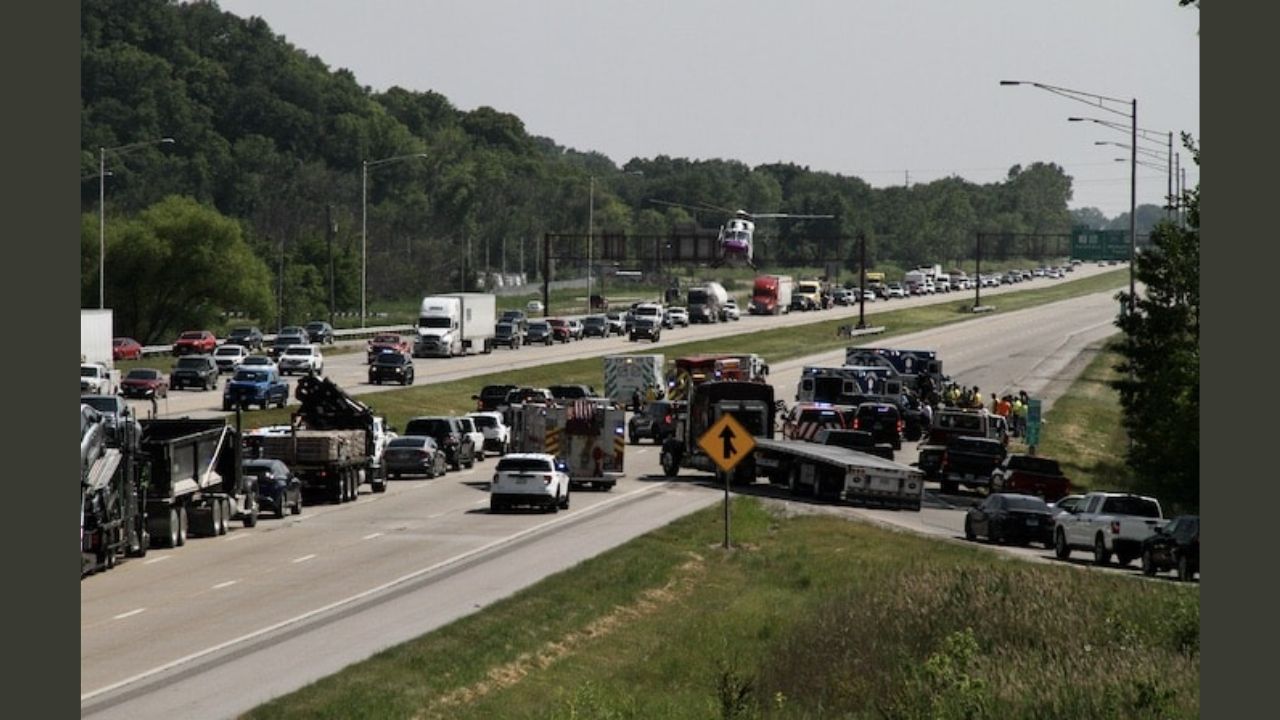 Multiple-Vehicle Collision on I-255