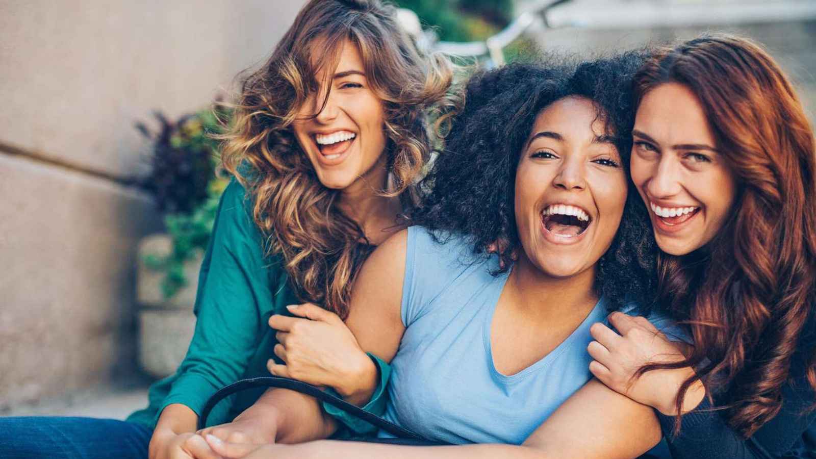 National Girlfriend Day 2023: Date, History, Facts about Female Friendship