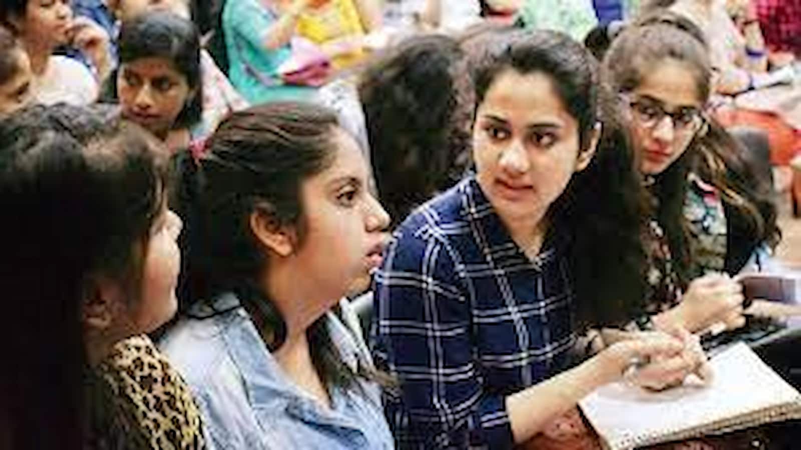 Gujarat: 3rd round of engineering degree admissions to begin from August 10 Gujarat: 3rd round of engineering degree admissions to begin from August 10