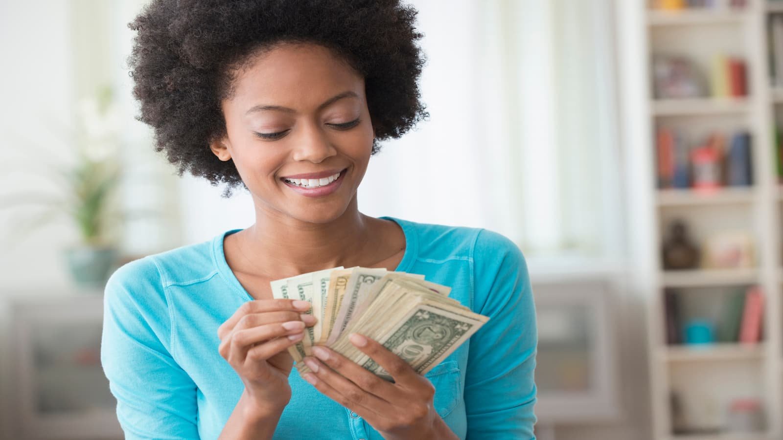 Financial Tips From a Female Investor for Young Adults (1) Majority of Americans tip restaurants 15% or less ,tip nothing at all.