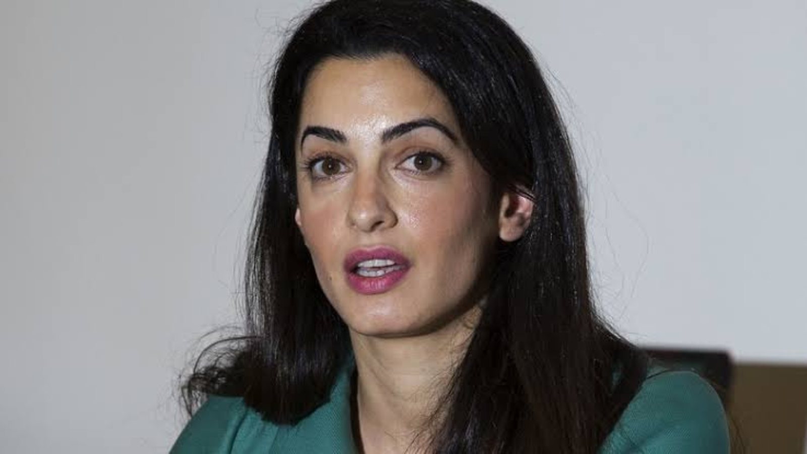 Amal Clooney Plastic Surgery: Has She Had Botox, a Facelift, and Eyelid ...