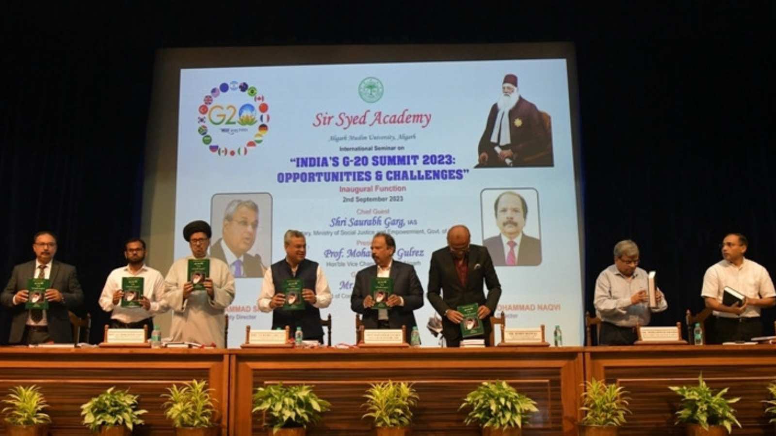 Maqalat-e-Sir Syed 9th Volume and 5 Books on G-20 Topics Released