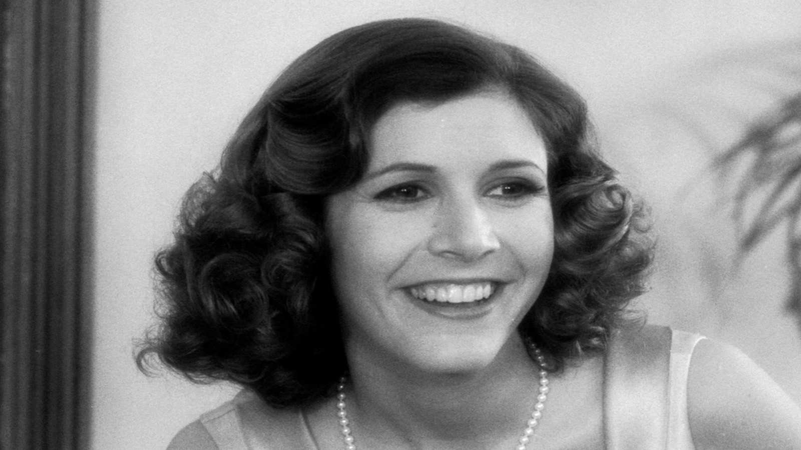 Carrie Frances Fisher Carrie Fisher Biography: Age, Height, Birthday, Family, Net Worth