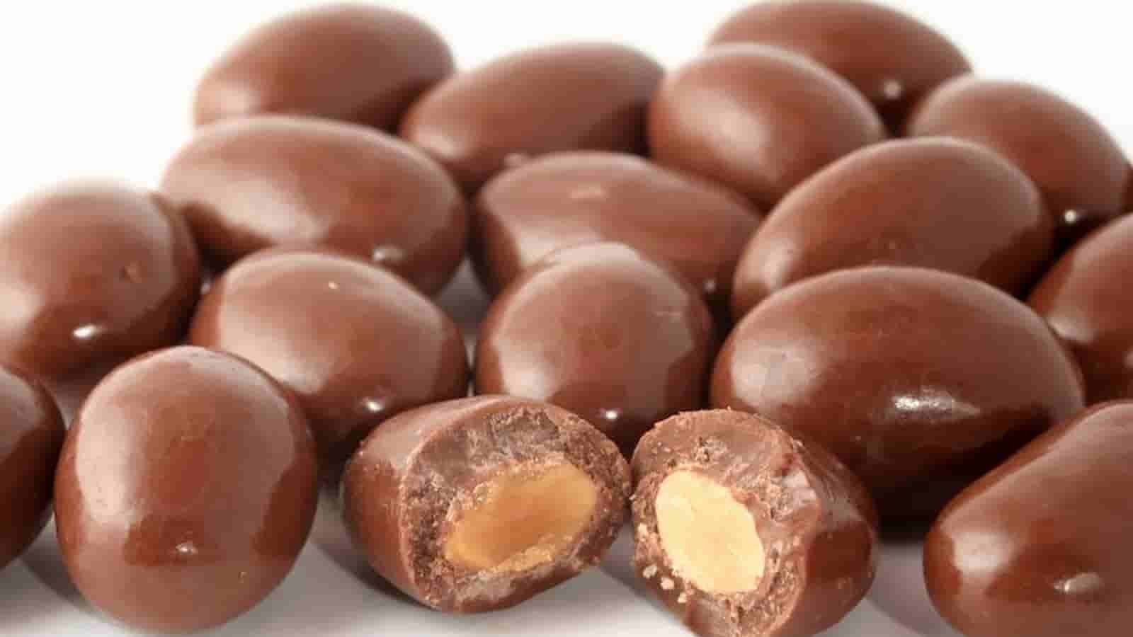 National Bittersweet Chocolate with Almonds National Bittersweet Chocolate with Almonds