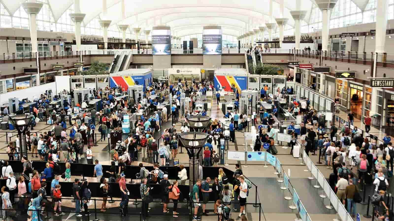 Christmas flight travel in 2023:Updates on Flight delays and cancellations Christmas flight travel in 2023:Updates on Flight delays and cancellations