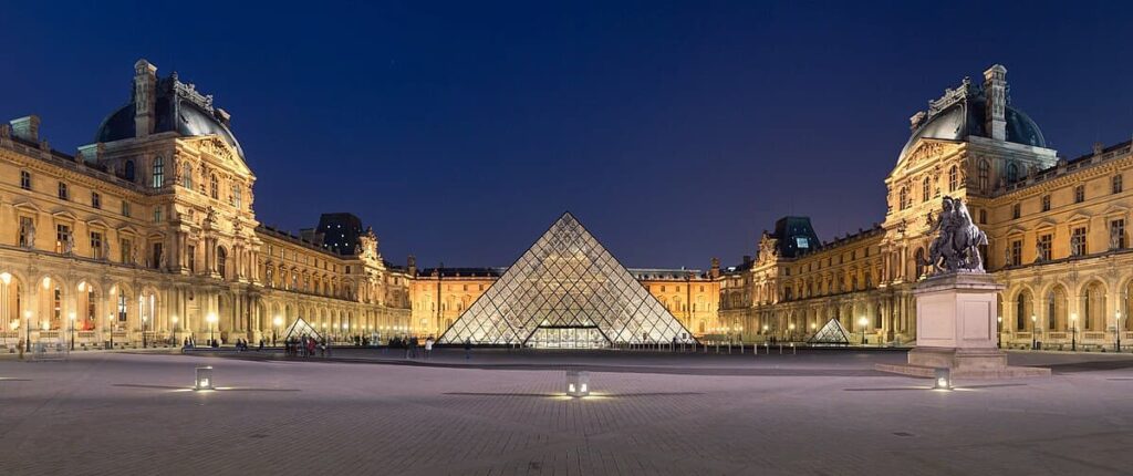 Take a tour of the Louvre