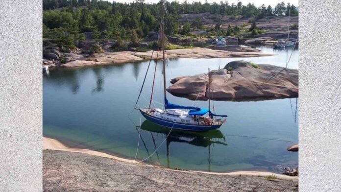 World's Largest Lake-Island World's Largest Lake-Island