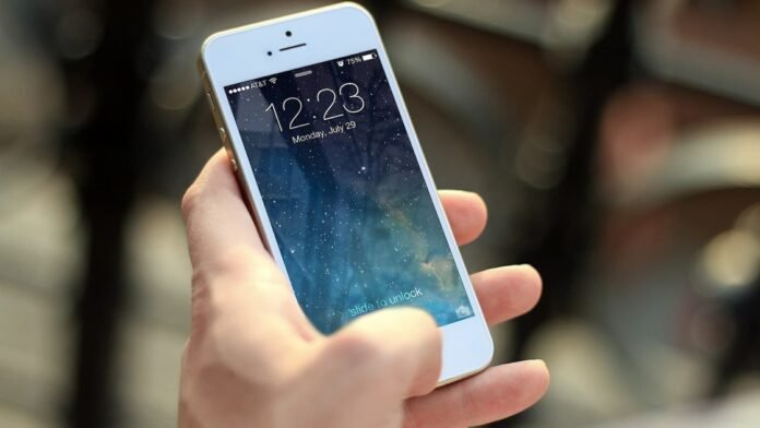 Which Cellphone Carriers Experience the Highest Outages, Cellphone Carriers with Highest Outages