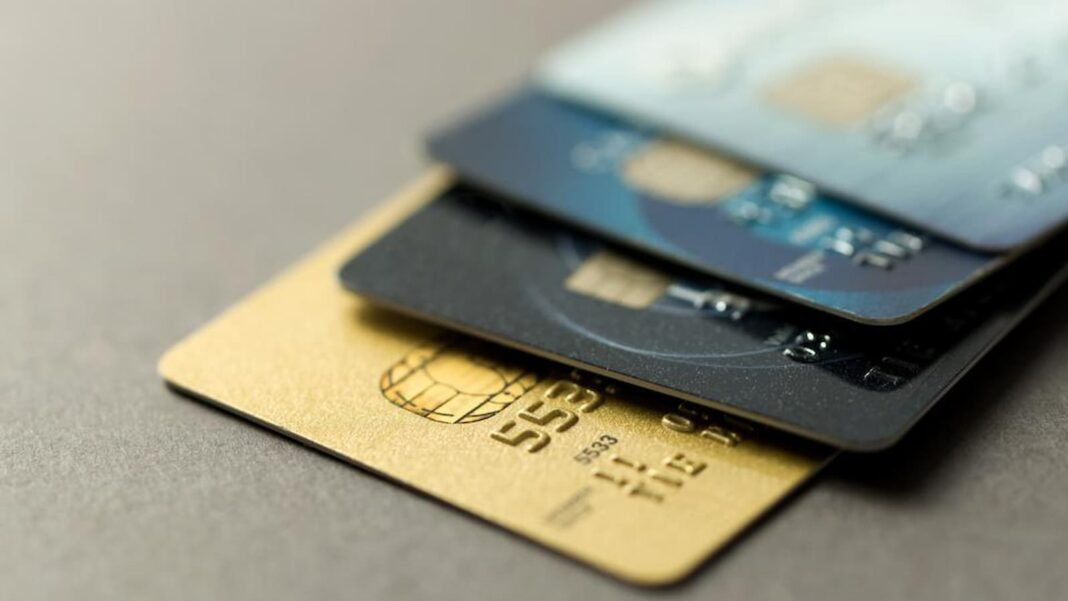CFPB Limits Credit Card Late Fees to $8, Credit Card Late Fees to $8, Credit Card Late Fees